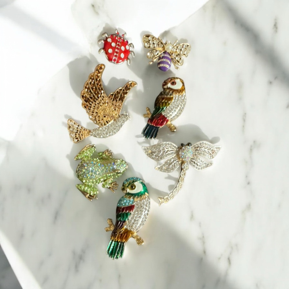 7 Brooches New Sparkly Heavy Well Made Trendy 2026 NWT